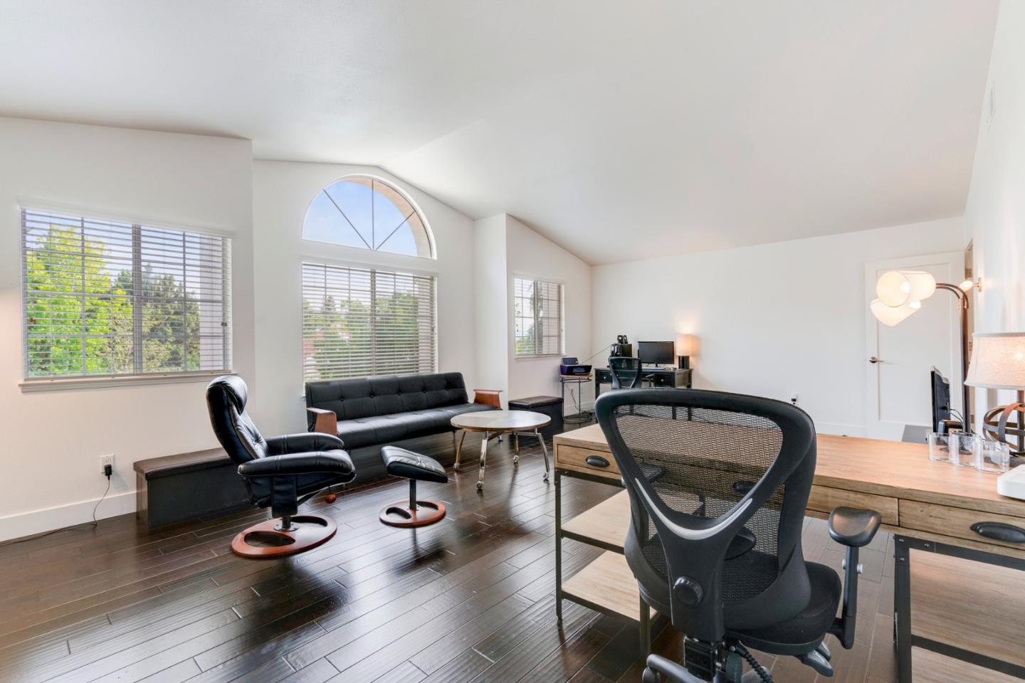 2257 Glenview Drive Milpitas, CA 95035 - Photo 25 of 28 a living room with furniture