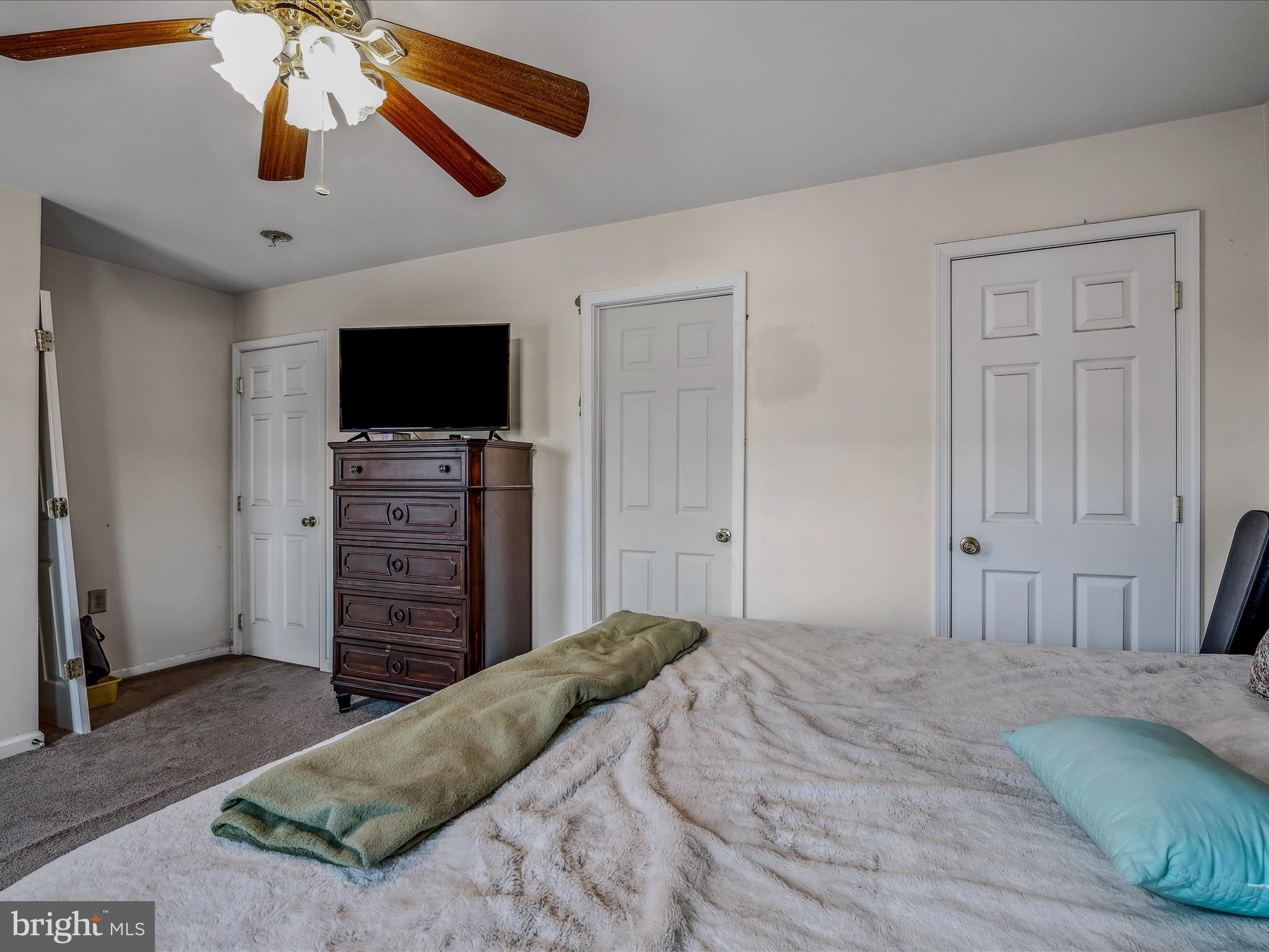 100 Fuzzy Tail Drive Ranson, WV 25438 - Photo 14 of 33 Primary Bedroom
