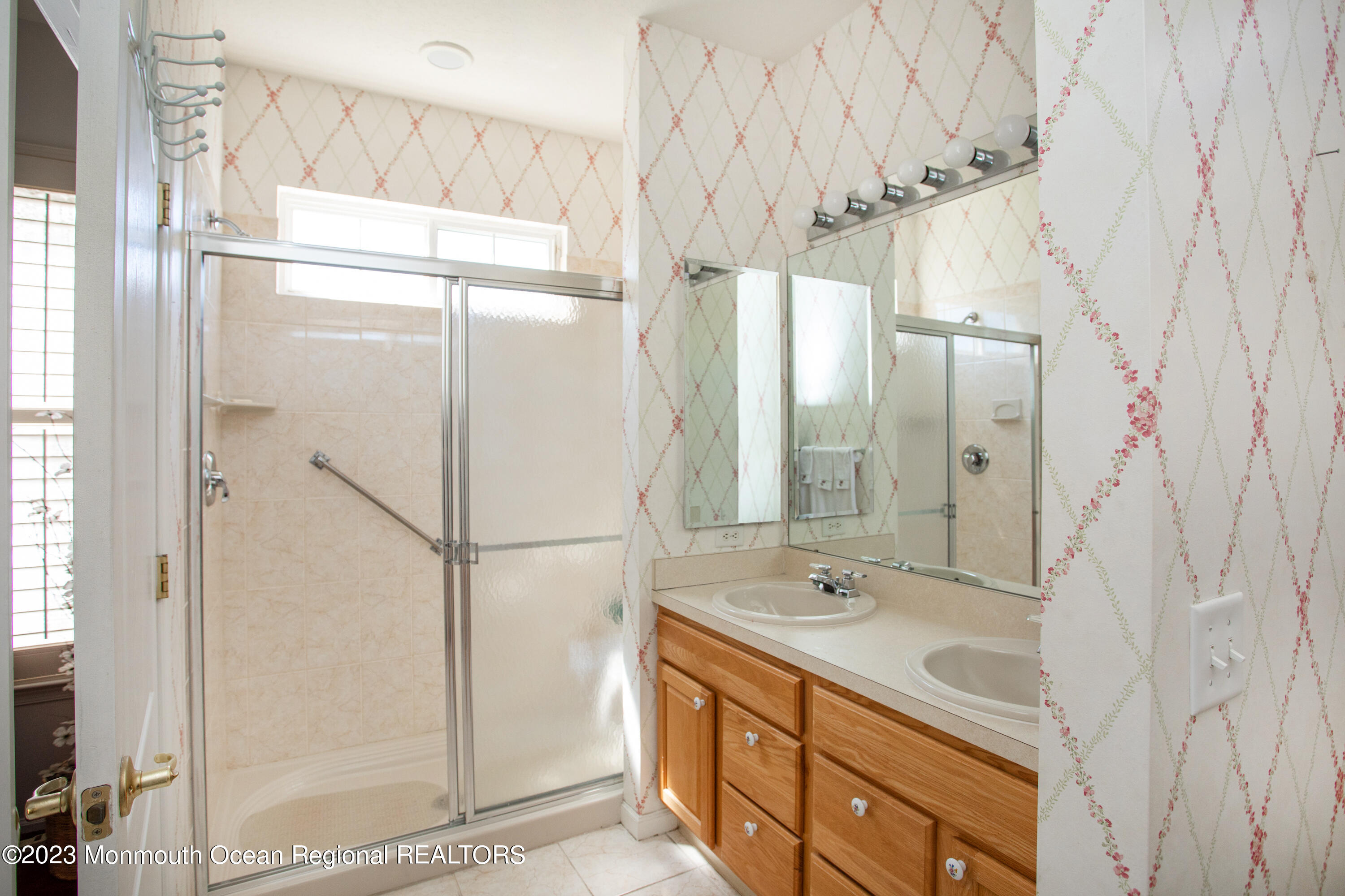 49 Silverside Road Lakewood, NJ 08701 - Photo 15 of 23 30