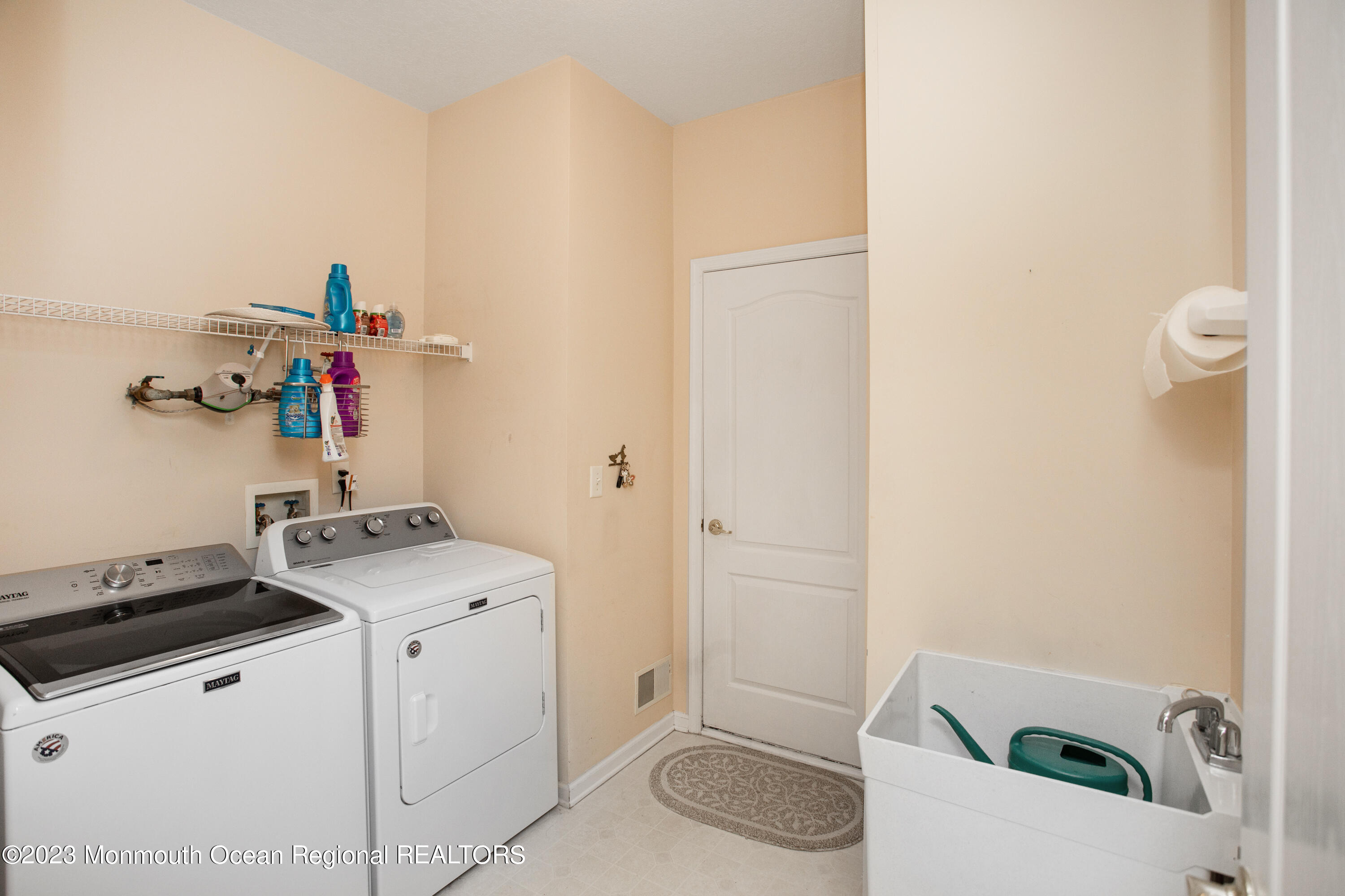 49 Silverside Road Lakewood, NJ 08701 - Photo 19 of 23 34