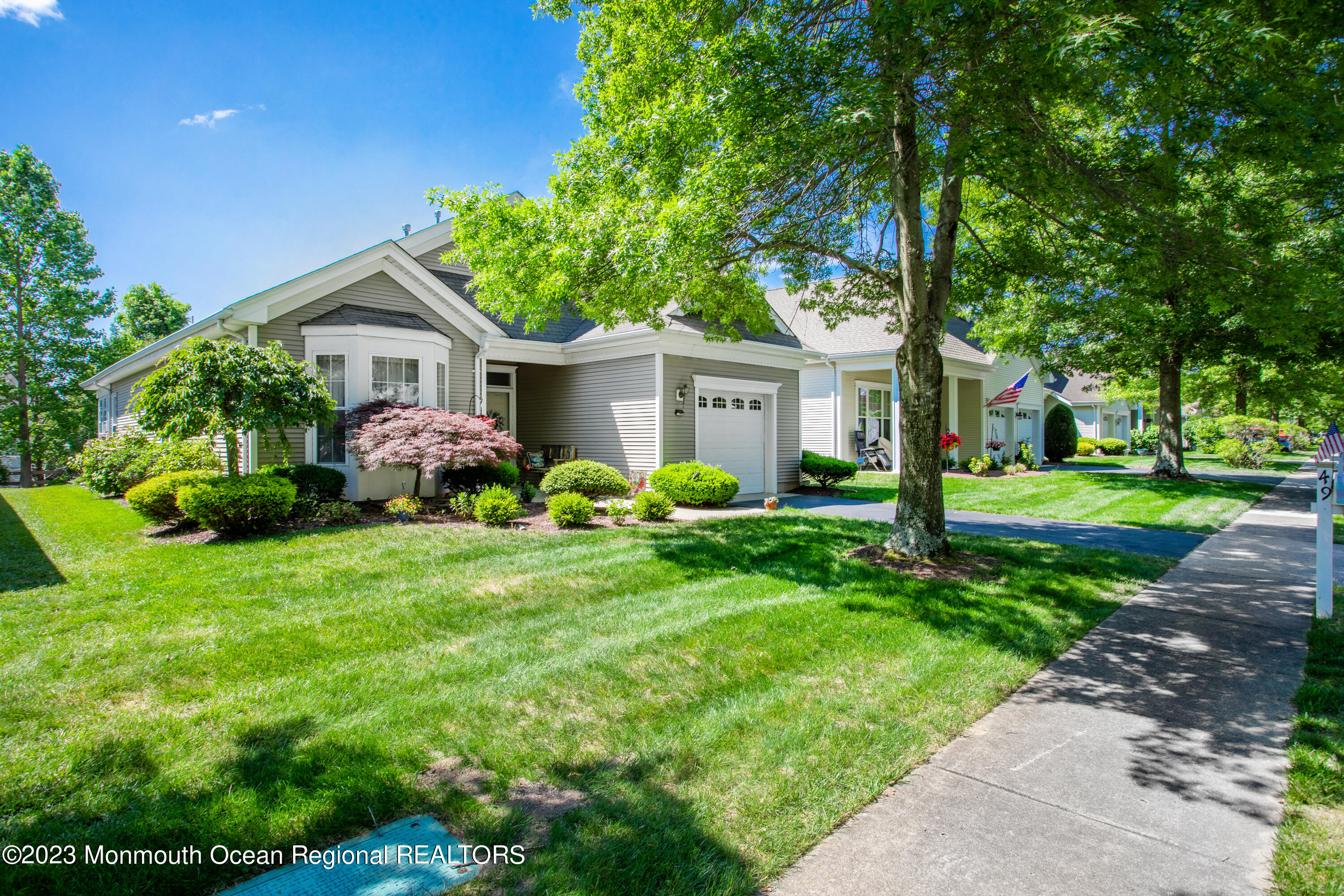 49 Silverside Road Lakewood, NJ 08701 - Photo 2 of 23 3