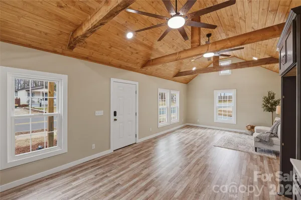 $275,000 | 522 West McLelland Avenue, Mooresville, NC 28115