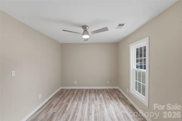 $275,000 | 522 West McLelland Avenue, Mooresville, NC 28115