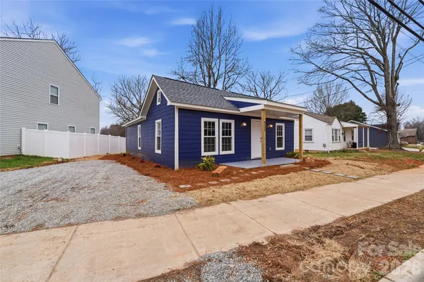 $275,000 | 522 West McLelland Avenue, Mooresville, NC 28115