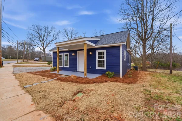 $275,000 | 522 West McLelland Avenue, Mooresville, NC 28115