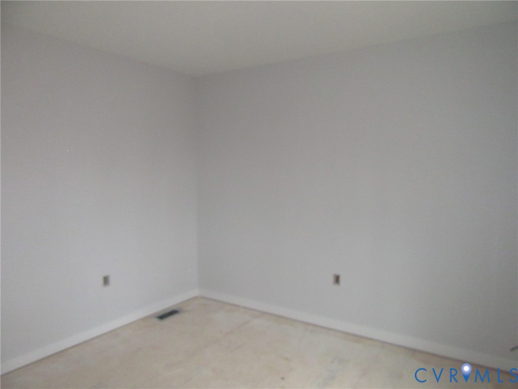 12410 White Oak Church Road Wilsons, VA 23894 - Photo 14 of 38