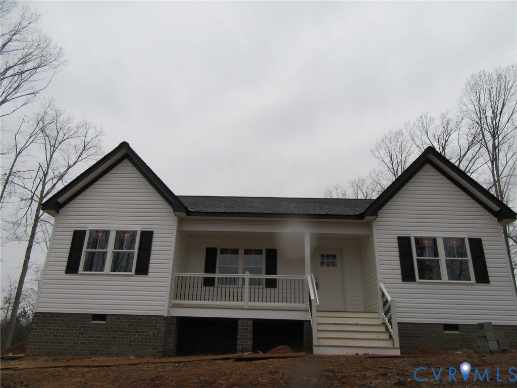 12410 White Oak Church Road Wilsons, VA 23894 - Photo 3 of 38