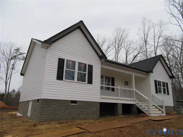 $309,900 | 12410 White Oak Church Road, Wilsons, VA 23894