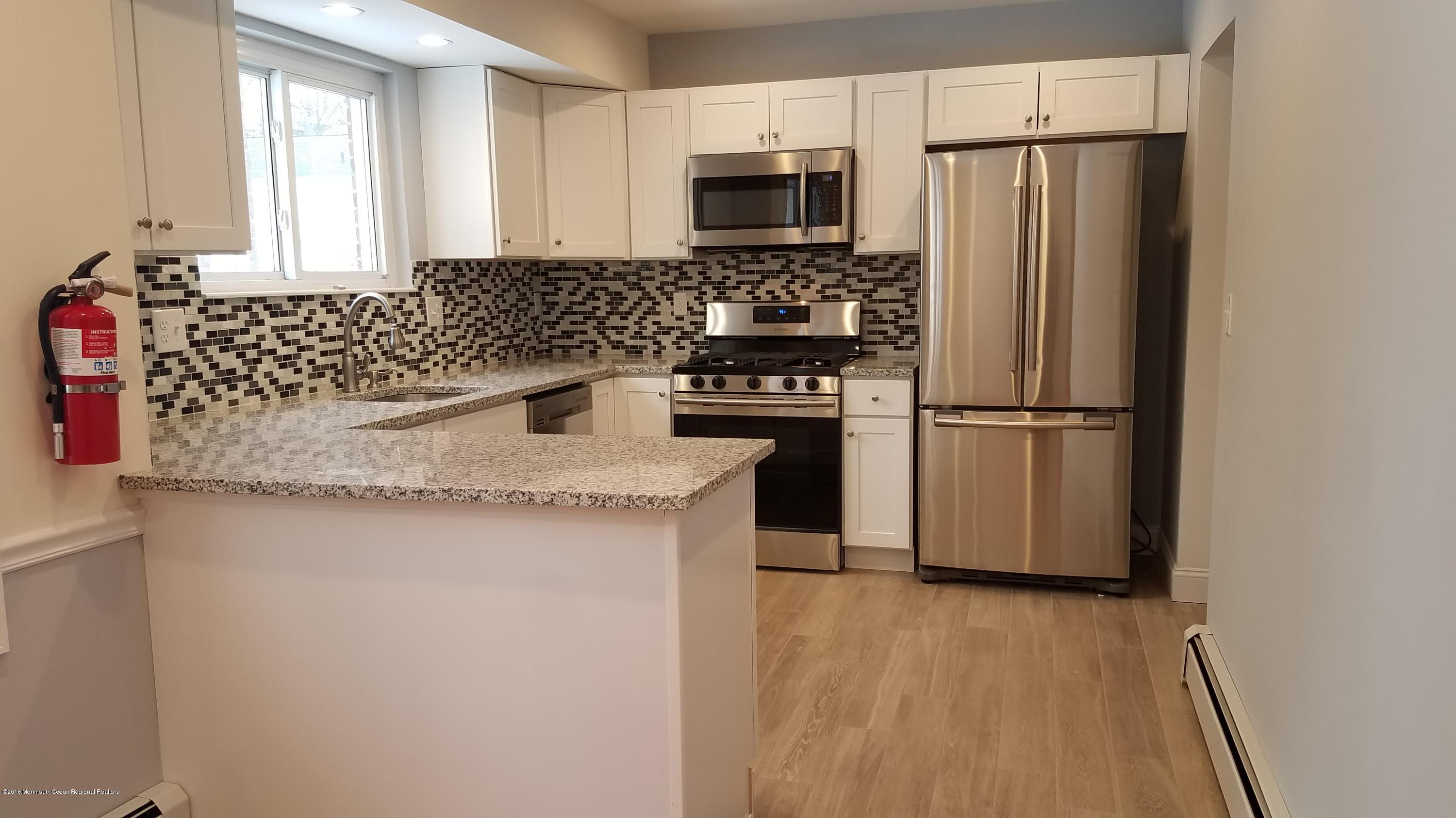 114 Pension Road Manalapan, NJ 07726 - Photo 8 of 21 20180111_113639