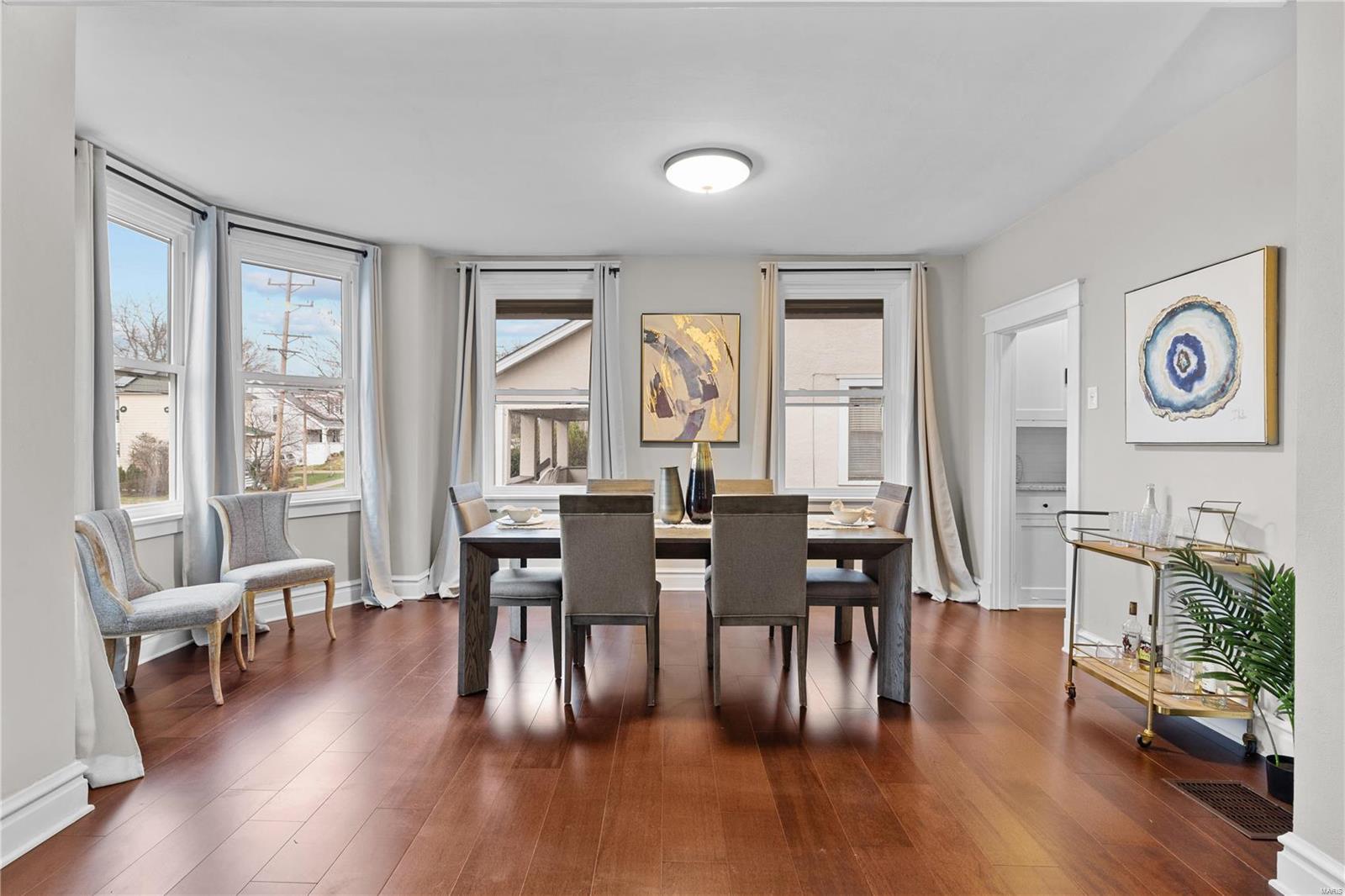 7444 Wise Avenue St. Louis, MO 63117 - Photo 4 of 18