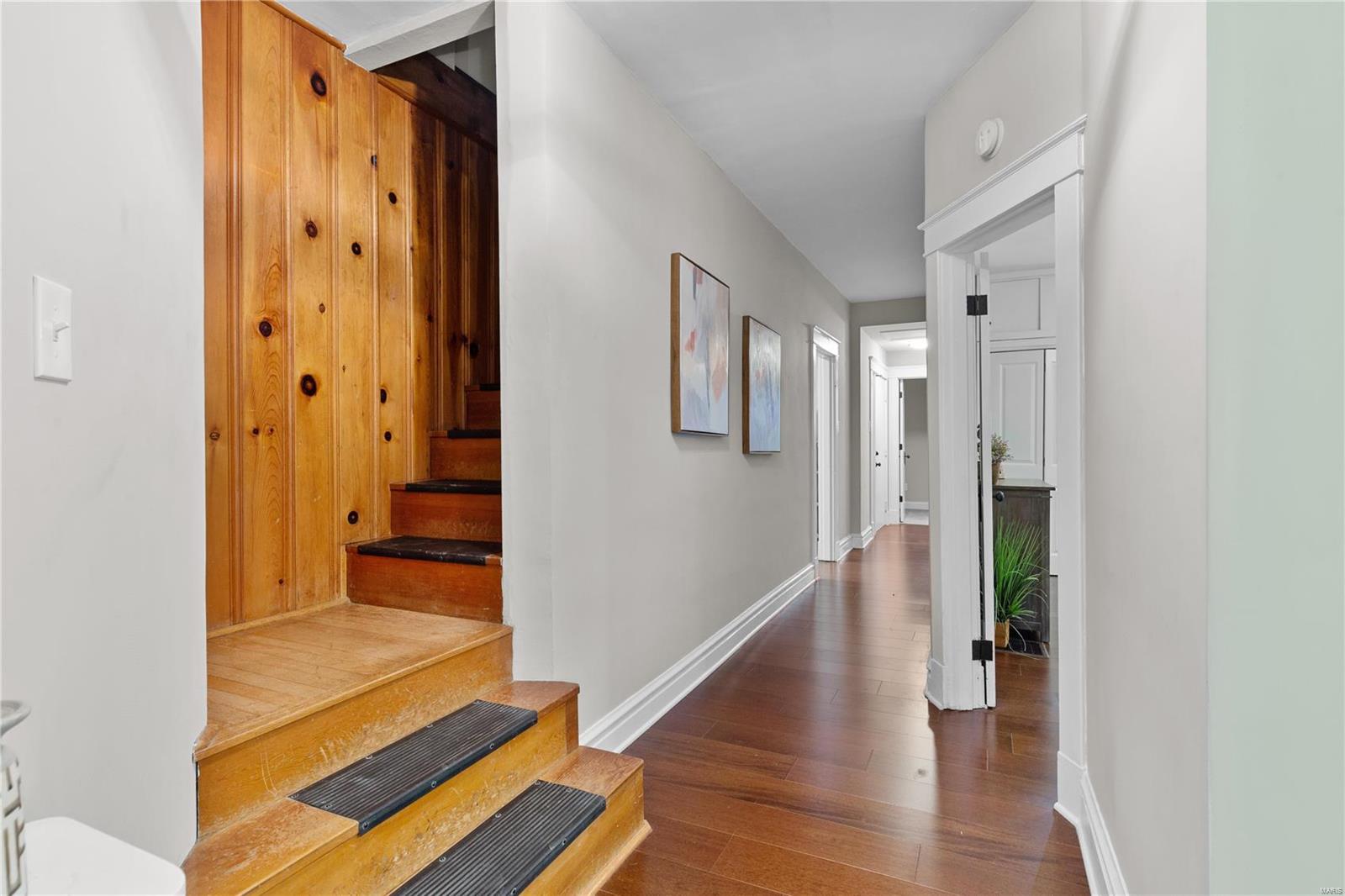 7444 Wise Avenue St. Louis, MO 63117 - Photo 6 of 18