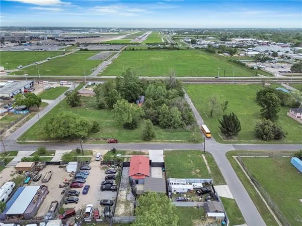 $295,000 | 1415 Lloyd Price Avenue, Kenner, LA 70062