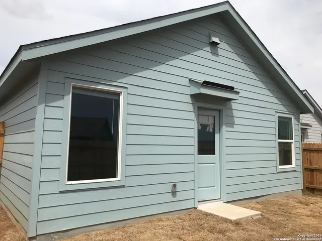 $1,495 | 9517 Chappo Ridge, Seguin, TX 78155