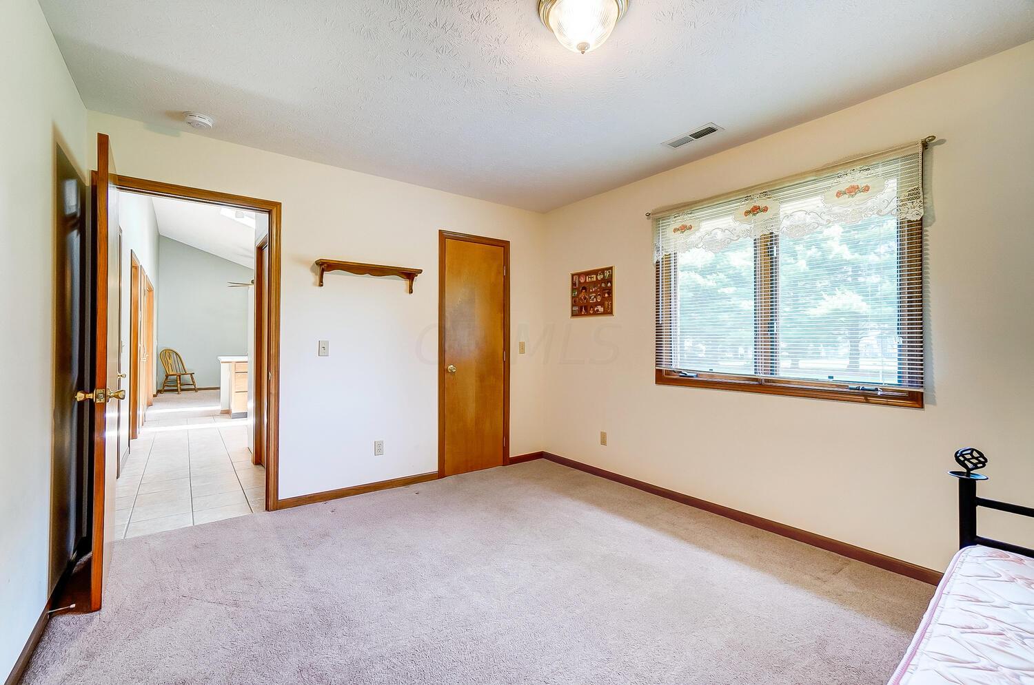 5642 Fox Ridge Drive Springfield, OH 45503 - Photo 18 of 32 50038214-026_web