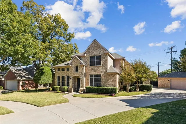 $705,000 | 1060 Rosewood Drive, Grapevine, TX 76051
