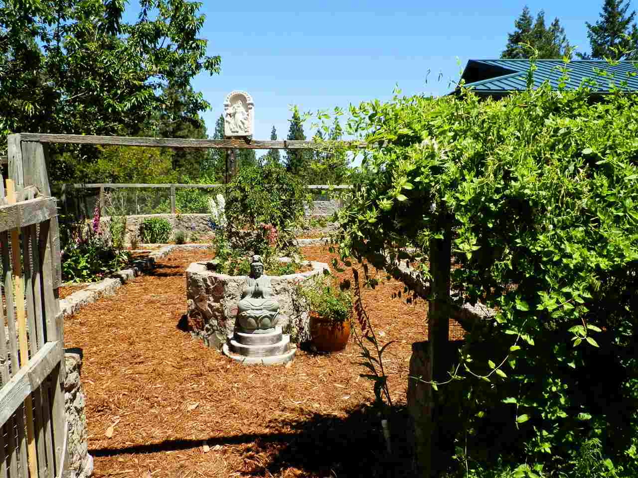 3835 Columbine Road Weed, CA 96094 - Photo 23 of 27 Gallery Image 23