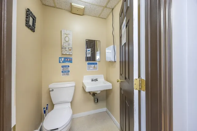 $309,900 | 109 Church Street, Chicopee, MA 01020