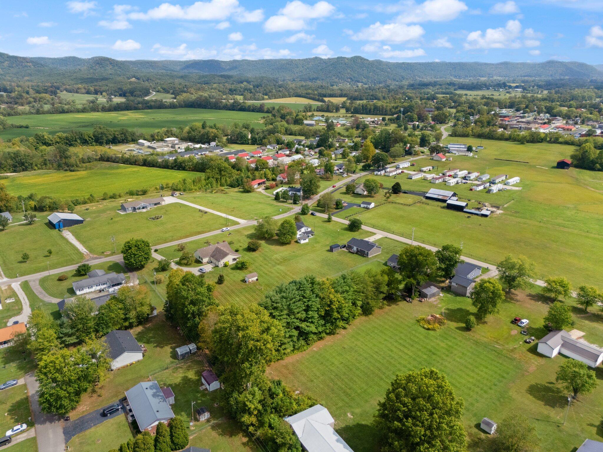 695 Maple Street Stanton, KY 40380 - Photo 71 of 77 77-web-or-mls-DJI_20240923130019_0162_D