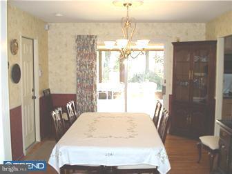 207 Cheltenham Road Newark, DE 19711 - Photo 3 of 9 Dining Room