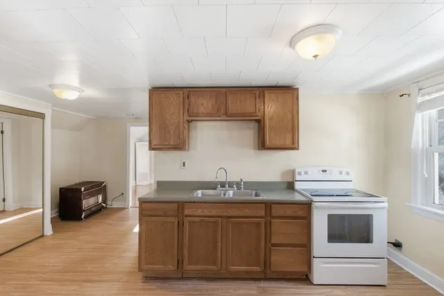 $525,000 | 143 Commonwealth Avenue, Worcester, MA 01604