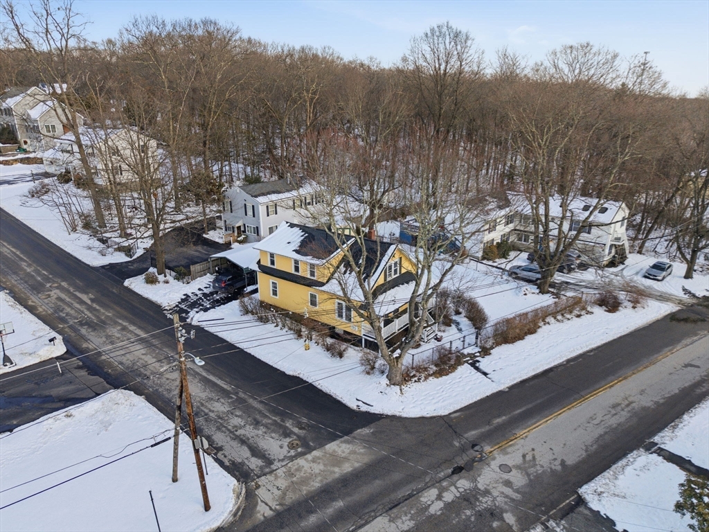 143 Commonwealth Avenue Worcester, MA 01604 - Photo 33 of 35 a view of a backyard with sitting area