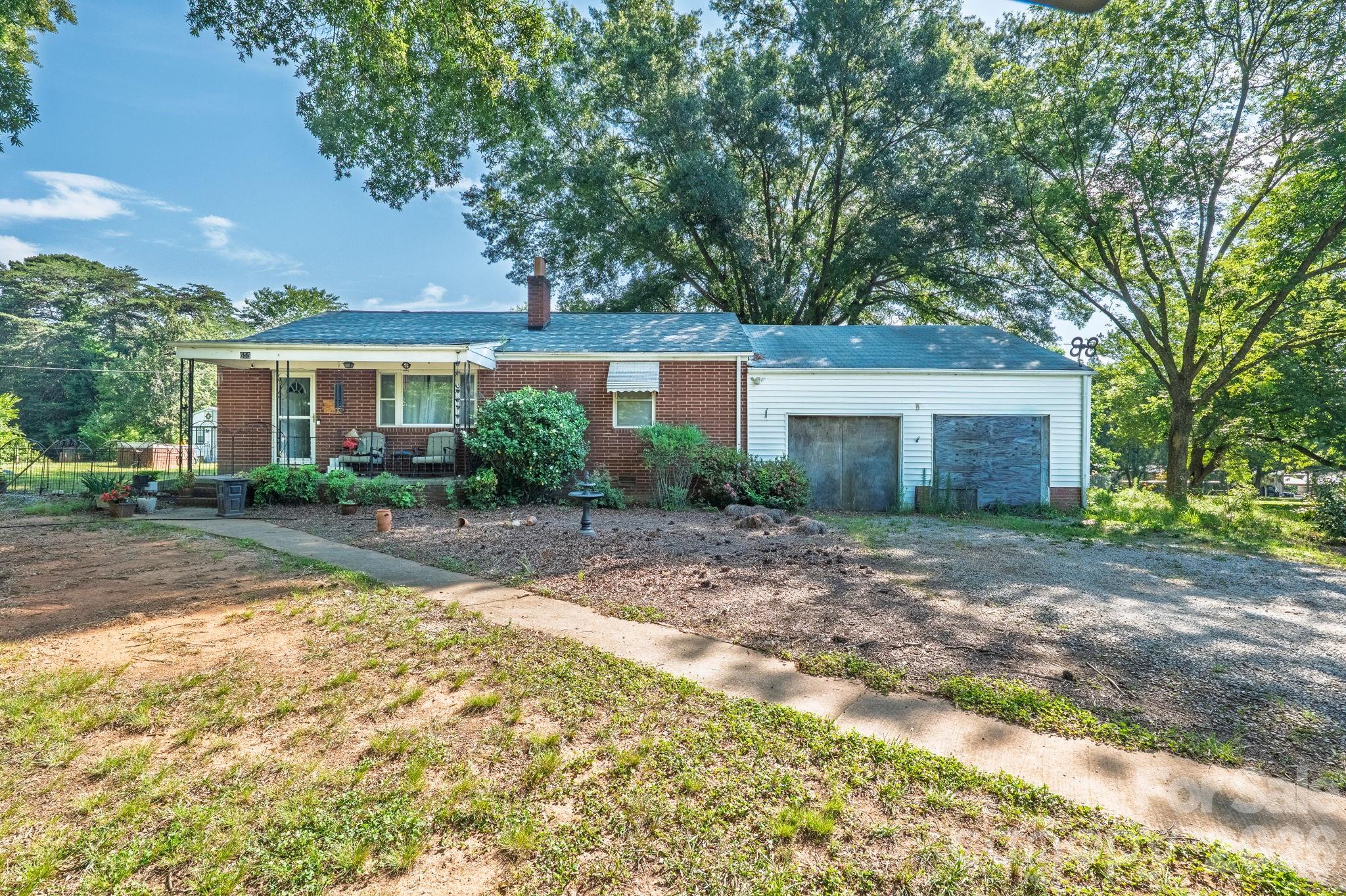 655 Edmiston Road Mount Ulla, NC 28125 - Photo 2 of 24