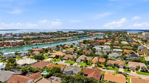 $1,075,000 | 631 De Soto Drive, Tierra Verde, FL 33715