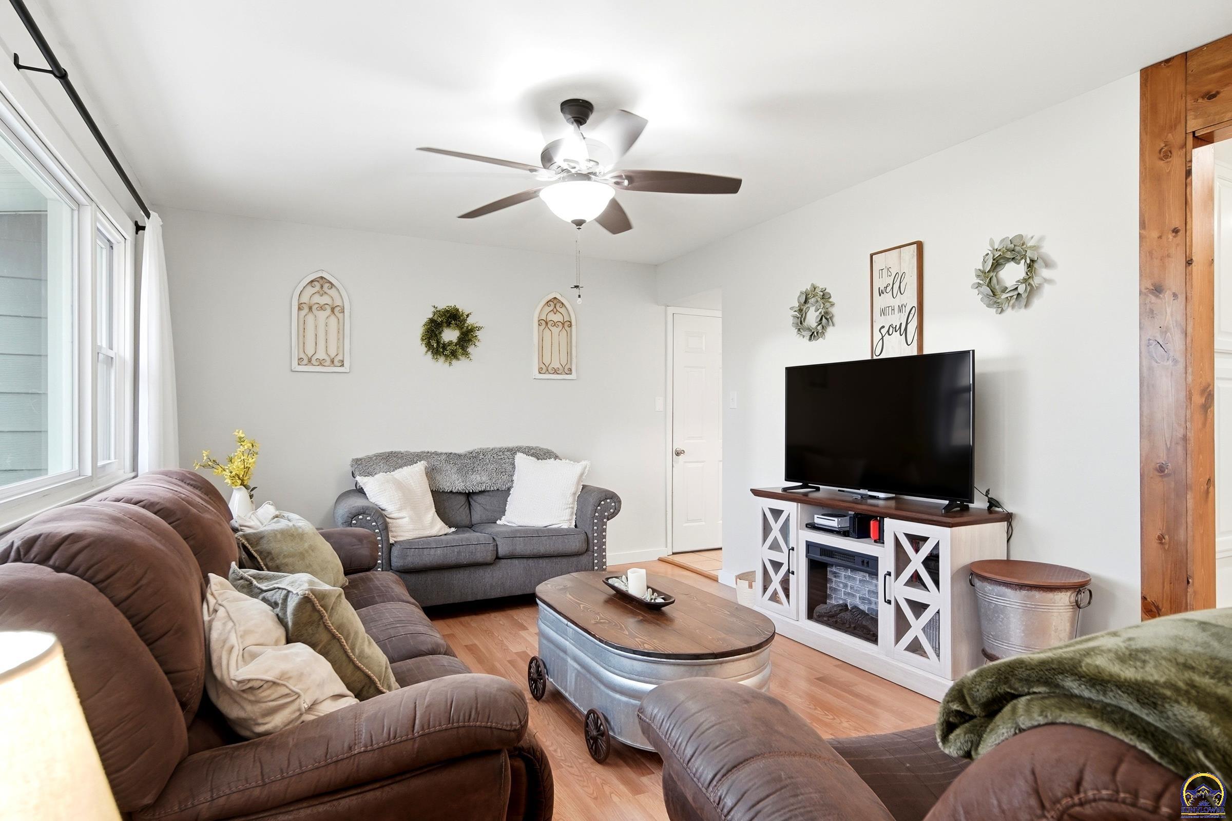 3535 Northeast Meriden Road Topeka, KS 66617 - Photo 3 of 19