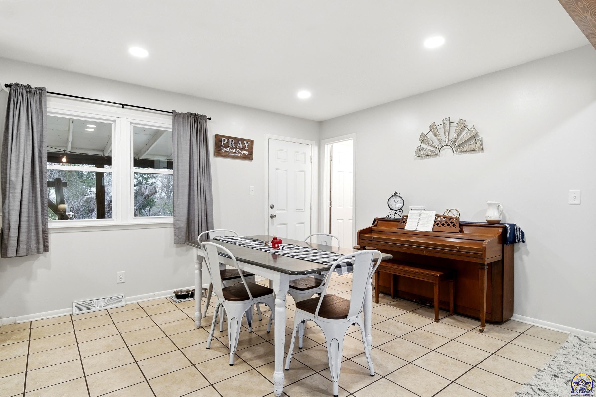 3535 Northeast Meriden Road Topeka, KS 66617 - Photo 5 of 19