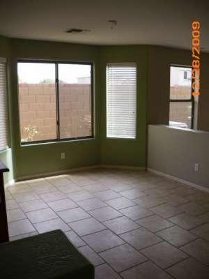 2311 West Apollo Road Phoenix, AZ 85041 - Photo 3 of 12 DINNING