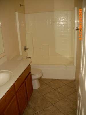 2311 West Apollo Road Phoenix, AZ 85041 - Photo 9 of 12 BATH