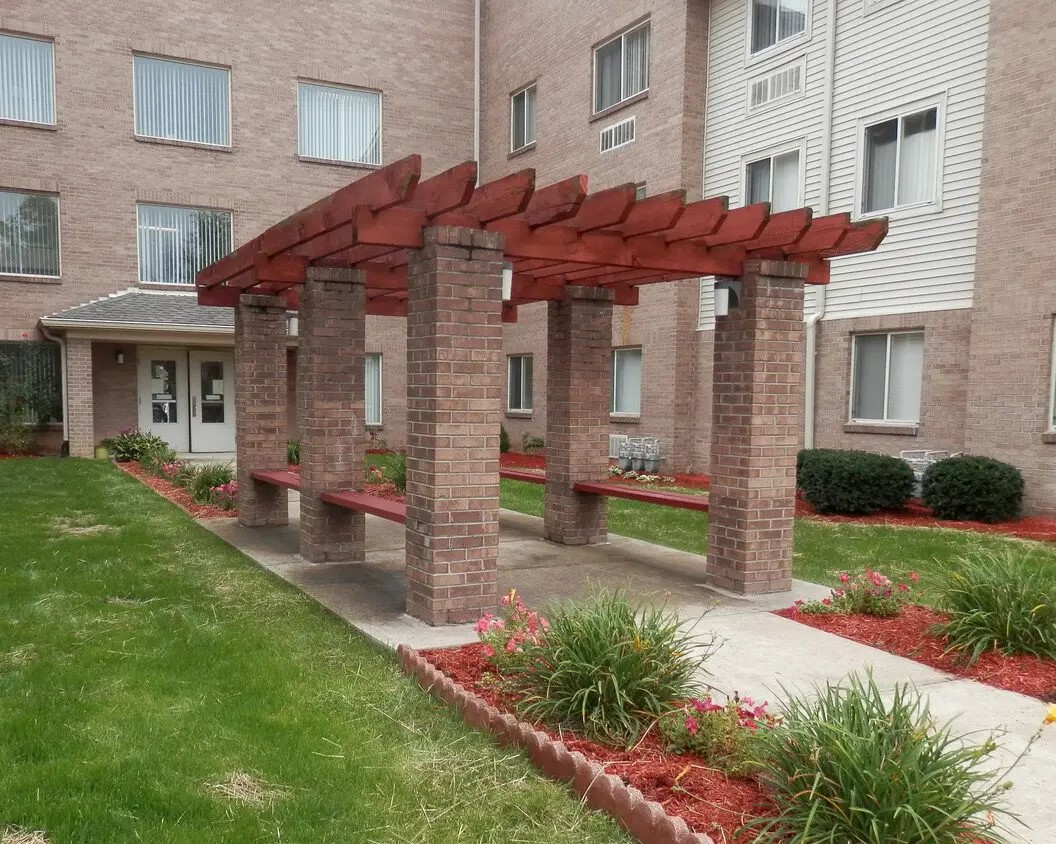 5910 Hessen Cassel Road Fort Wayne, IN 46816 - Photo 4 of 9