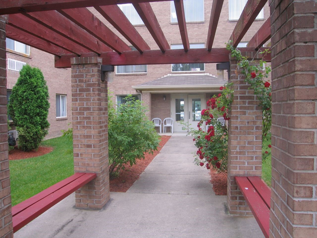 5910 Hessen Cassel Road Fort Wayne, IN 46816 - Photo 5 of 9