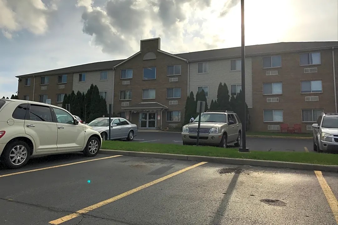 5910 Hessen Cassel Road Fort Wayne, IN 46816 - Photo 6 of 9