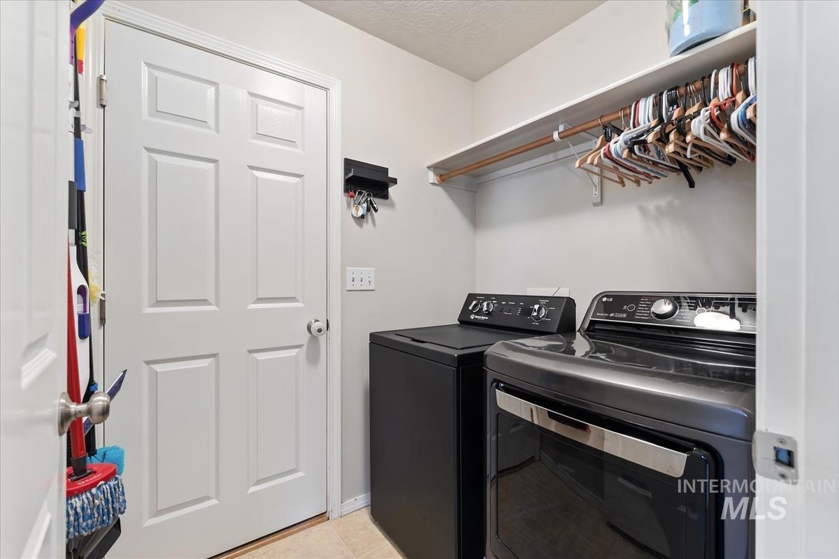 7579 West Middle Fork Street Boise, ID 83709 - Photo 14 of 39