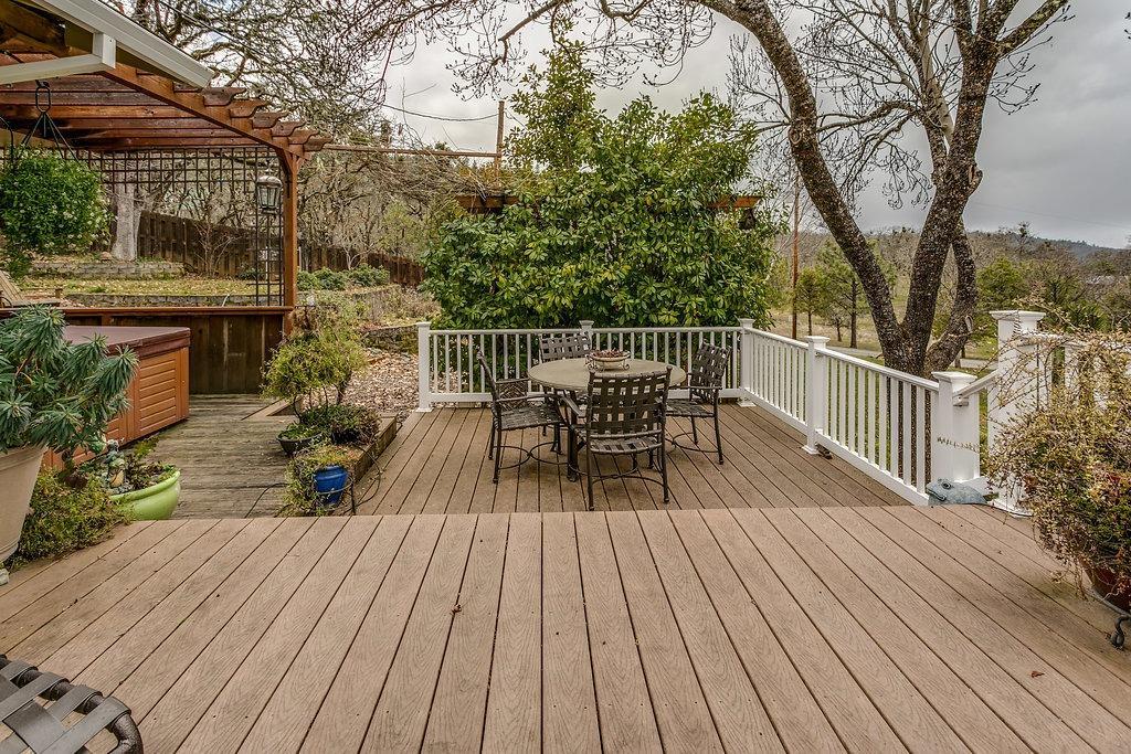 5215 Dark Hollow Road Medford, OR 97501 - Photo 5 of 35 Additional Photo