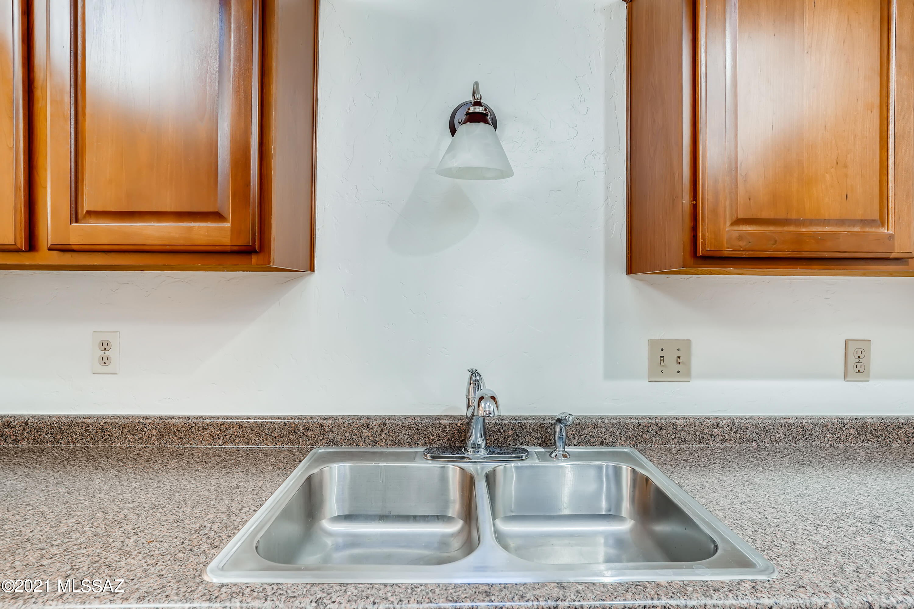 625 South Prudence Road, Unit 202 Tucson, AZ 85710 - Photo 12 of 33
