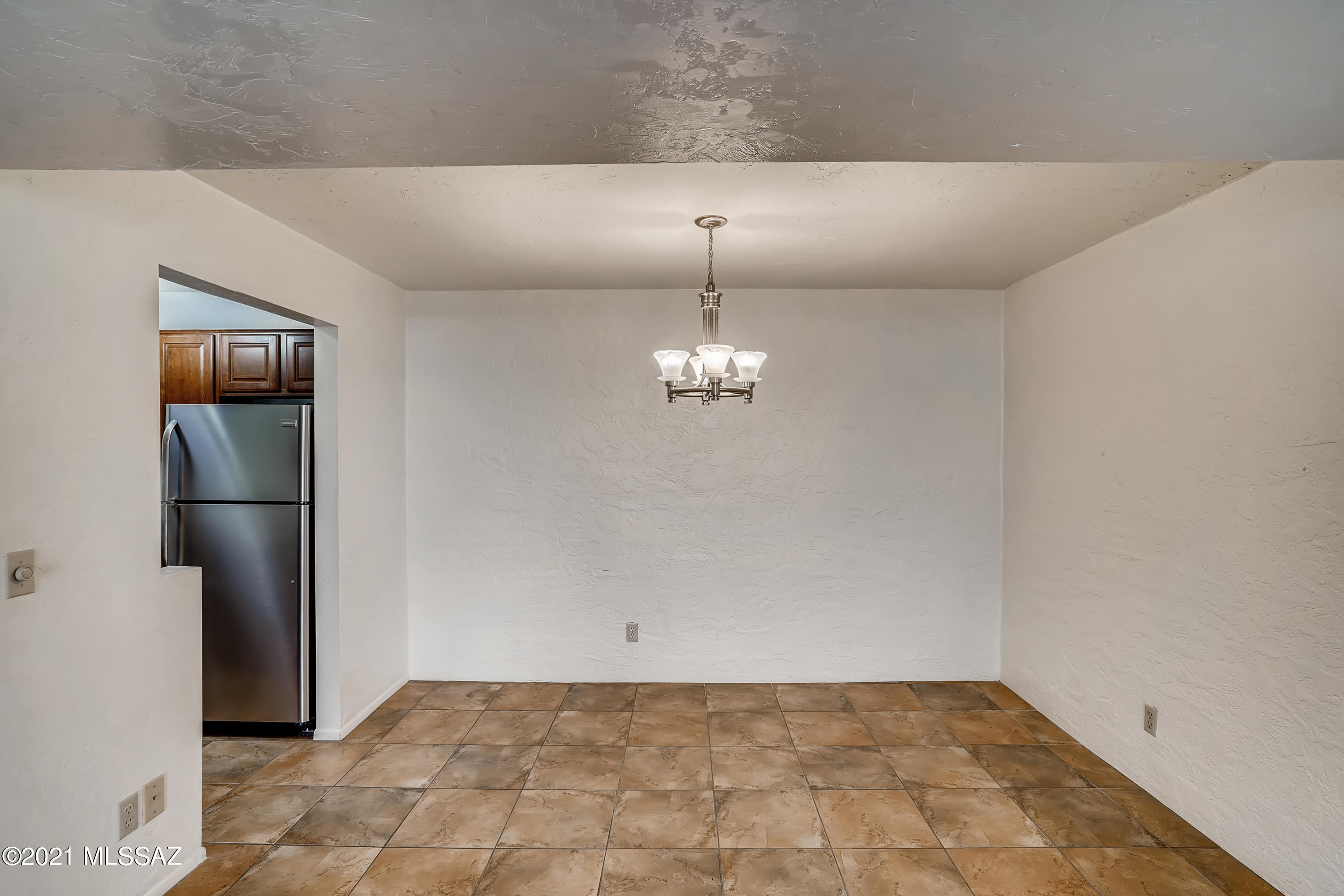 625 South Prudence Road, Unit 202 Tucson, AZ 85710 - Photo 8 of 33