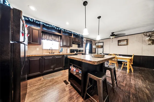 $850,000 | 5101 County Road 463, Elgin, TX 78621