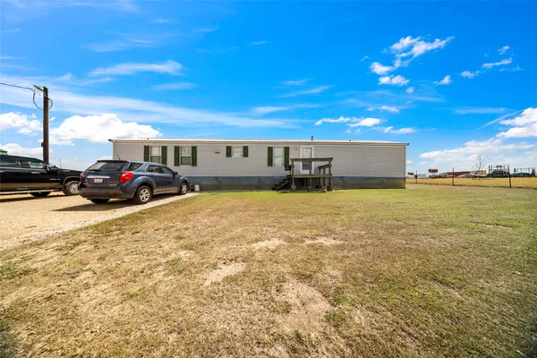$850,000 | 5101 County Road 463, Elgin, TX 78621