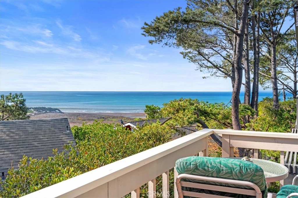 498 Croyden Lane Cambria, CA 93428 - Photo 24 of 68