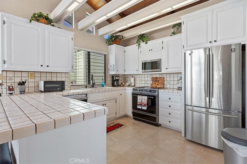 498 Croyden Lane Cambria, CA 93428 - Photo 32 of 68