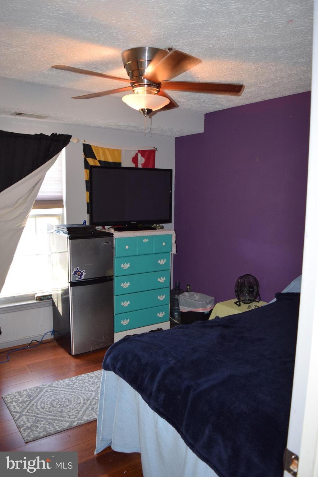 835 Deering Road, Unit 8F Pasadena, MD 21122 - Photo 9 of 19 Bedroom