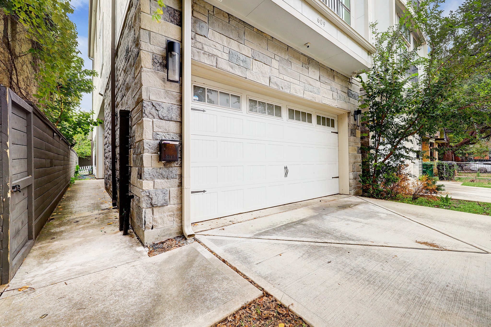 609 West Pierce Street Houston, TX 77019 - Photo 32 of 32 a view of a door with a street