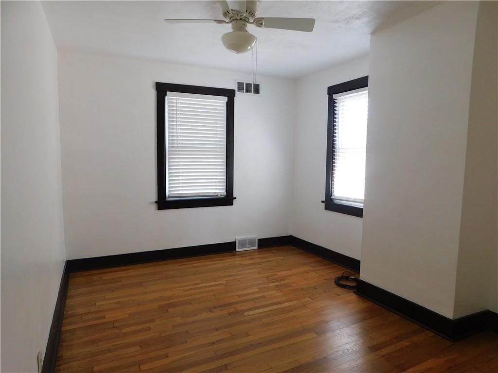 35 West Willock Road Pittsburgh, PA 15227 - Photo 10 of 20 Bedroom