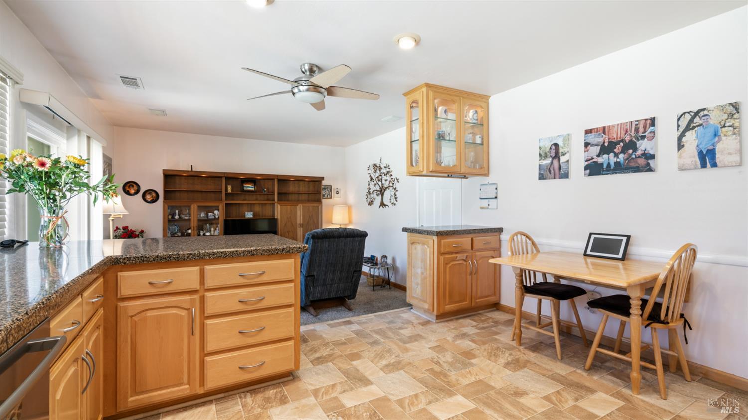 1540 Sunview Court Santa Rosa, CA 95401 - Photo 9 of 24