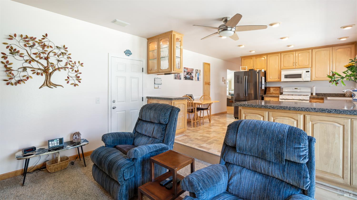 1540 Sunview Court Santa Rosa, CA 95401 - Photo 10 of 24