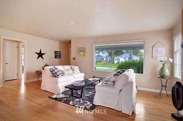 3920 Southwest Portland Street Seattle, WA 98136 - Photo 2 of 10 Gallery Image 2