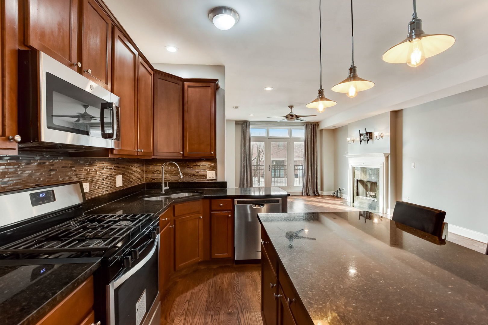 4145 South Wabash Avenue, Unit 1N Chicago, IL 60653 - Photo 12 of 32