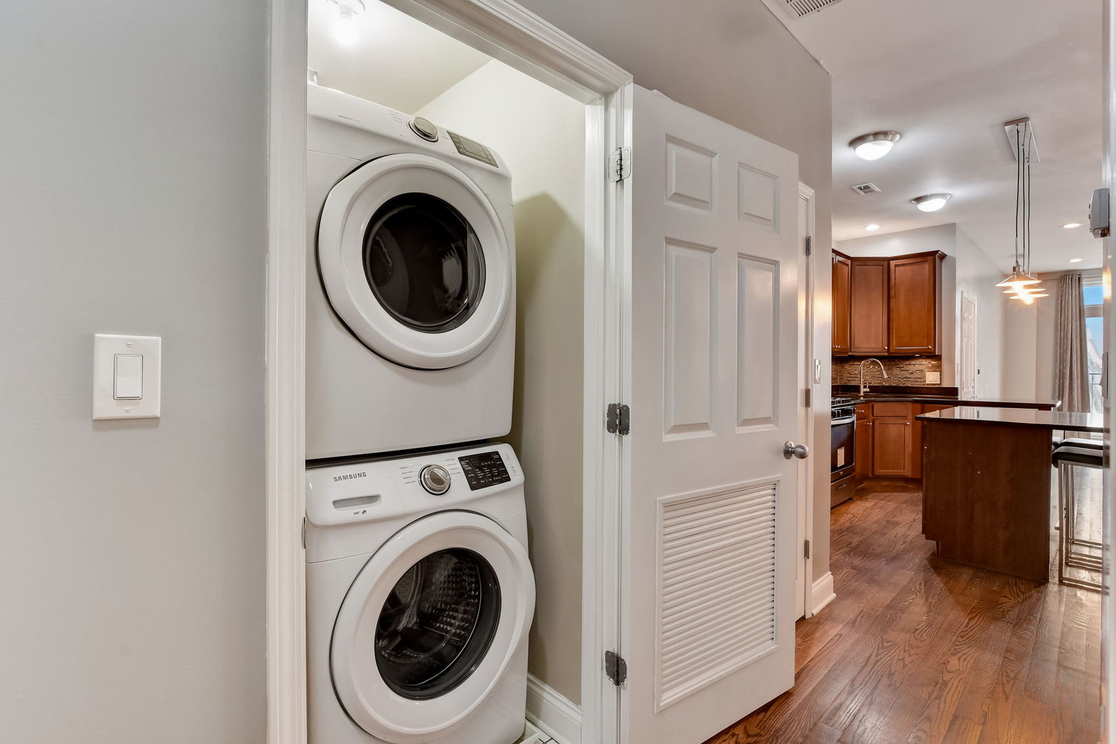 4145 South Wabash Avenue, Unit 1N Chicago, IL 60653 - Photo 16 of 32